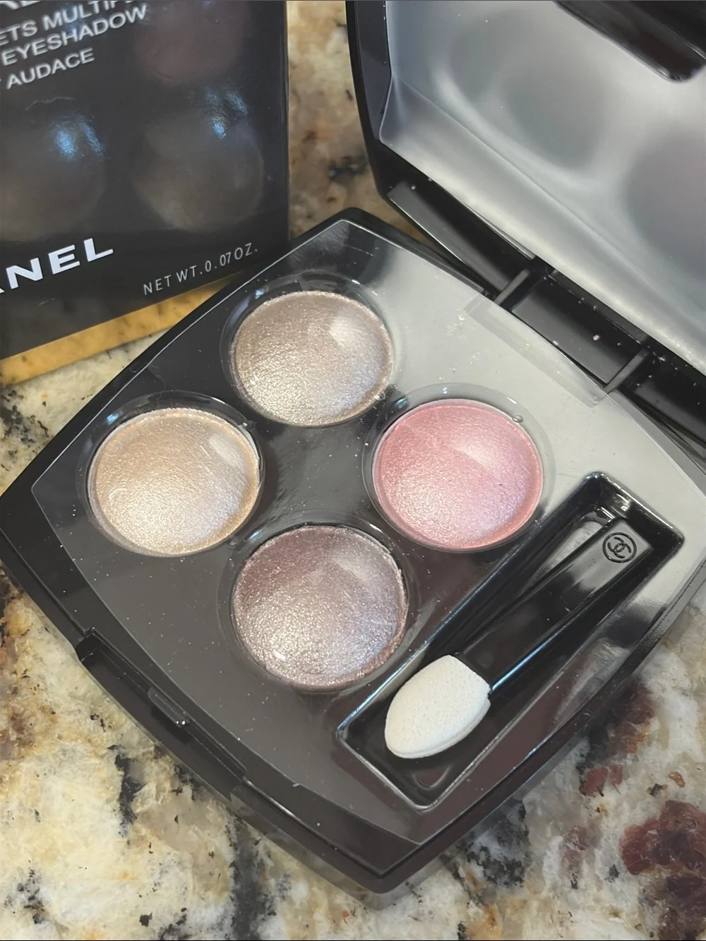 ⚡️💋CHANEL Les 4 Ombres Quad Eyeshadow 302